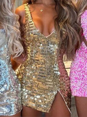 ISO Cariss dress in gold size xs from Sorelle UK